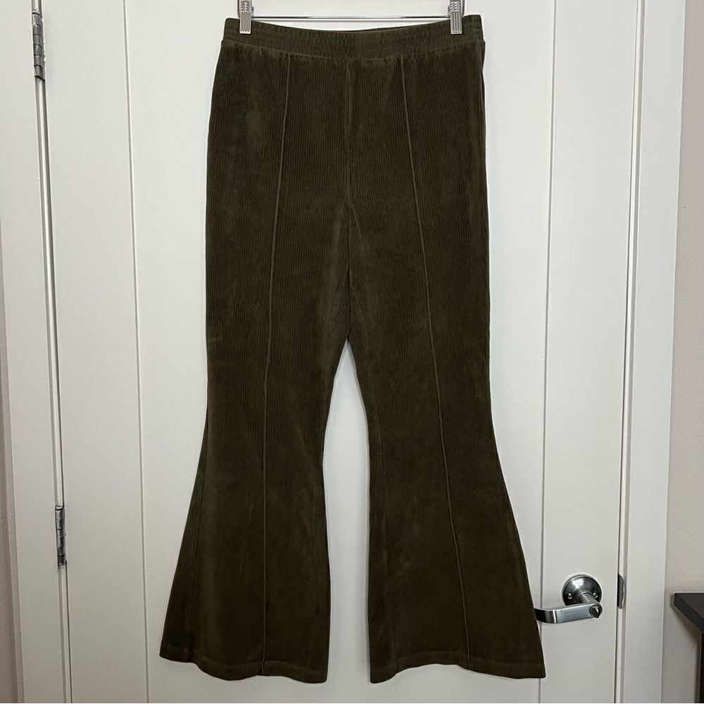 Aerie Pants Womens Large Green Velour Flare High Waisted Ribbed Pull On Hippie